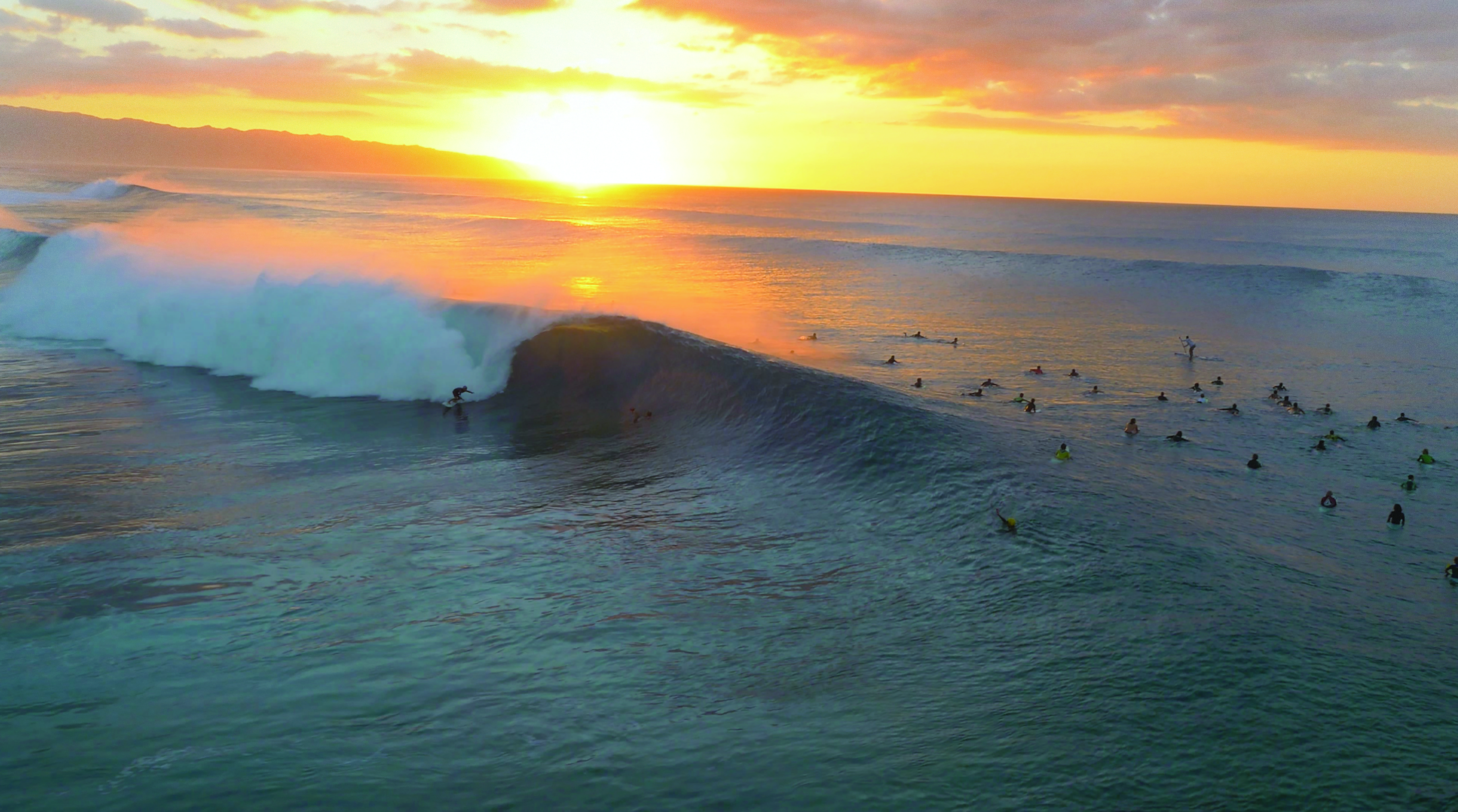 pipeline surf break